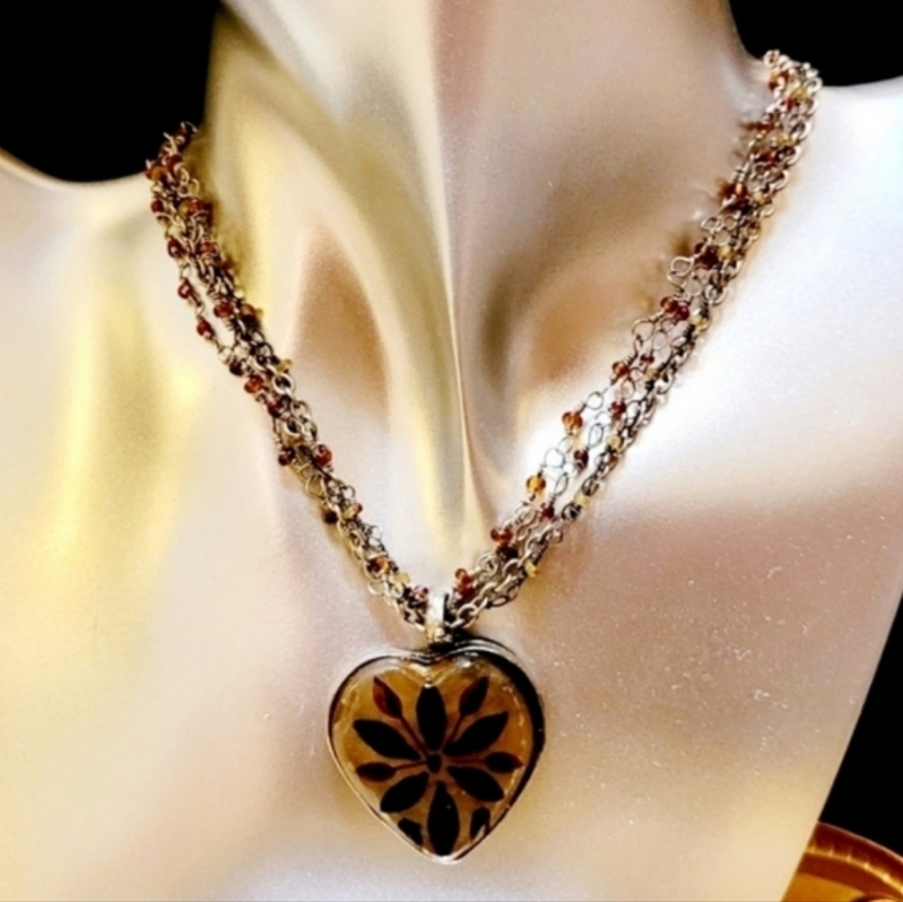 Vintage Floral Heart Inlay Multi-strand Necklace